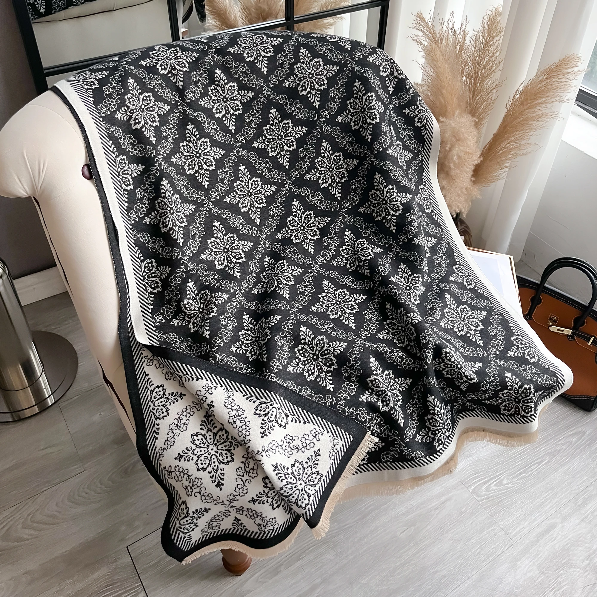 Luxury Brand Two-Sided Ethnic Style Scarf pashmina Cashmere Soft Warm Fringe Pashmina Shawl Winter Coldproof Windproof Blanket