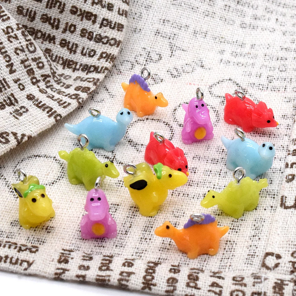 10/12 stücke Miniatur Mini Dinosaurier Harz Charme Bunte Kawaii Cartoon Tier Anhänger Diy Handwerk Für Ohrring Schmuck Machen