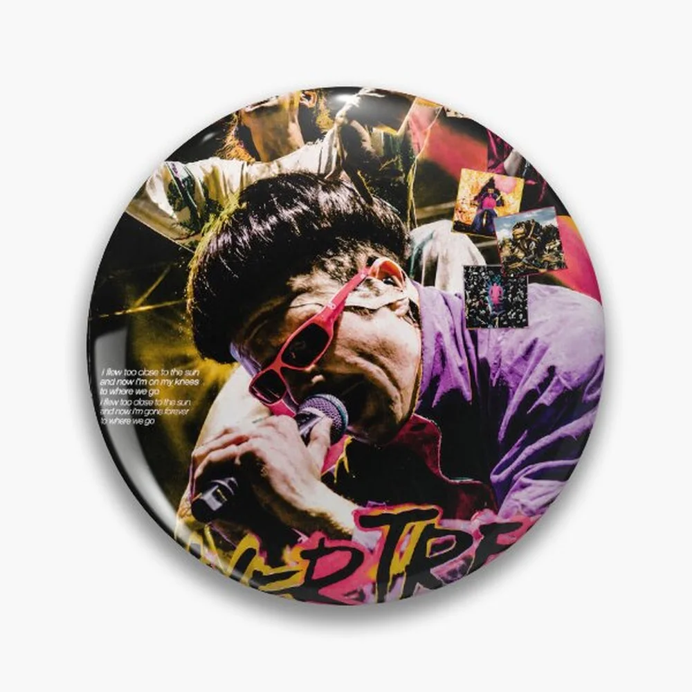 Oliver Tree Pin Holographic Star Heart Pin Brooches Laminated Button Fashion Accessory
