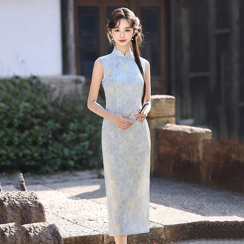

Blue Sleeveless Chinese Style New Chinese Style Long Cheongsam Improved for Young Women 2026 Retro Summer Qipao