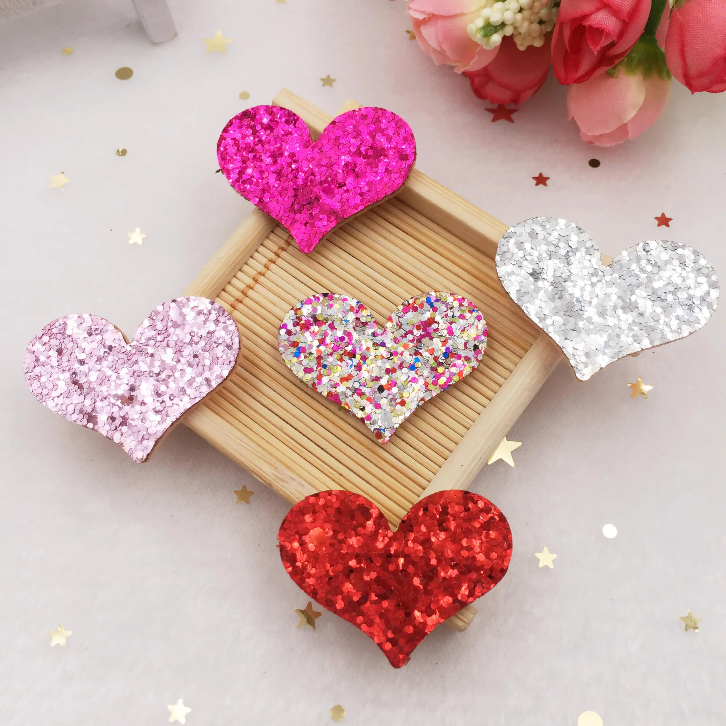 

Glitter Bepowder heart Felt Fabric Patches Appliques for children's headwear 60pcs DIY Wedding Accessories Craft Supplies XE07