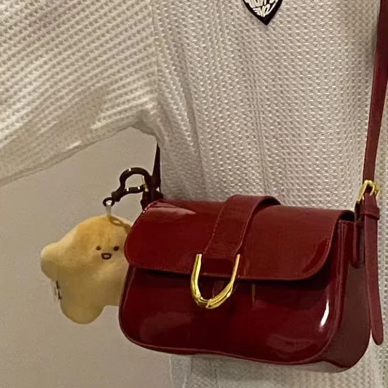 High-quality bag patent leather shiny vintage burgundy horseshoe buckle, fashionable, hand-held, underarm shoulder crossbody bag