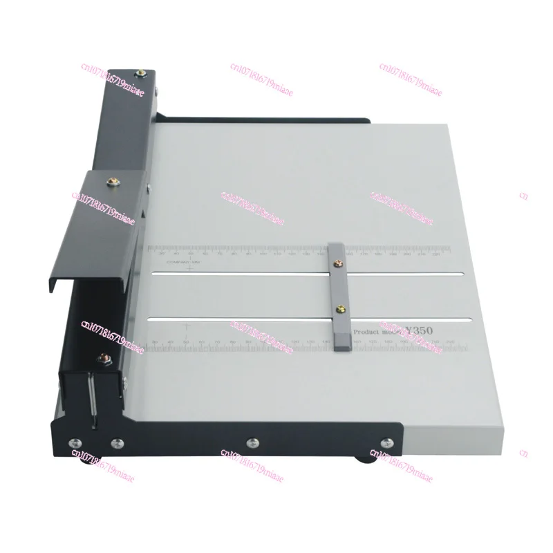 Pressure Indentation A3 Manual Creasing Machine Diy Labor-Saving Lightweight Album Greeting Card Cover Folding Machine