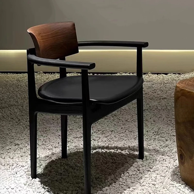 

Simple Trendy Chairs Classic Versatile Elegant Unique Dining Chair Nordic Aesthetic Poltrona Di Design Dining Room Furniture