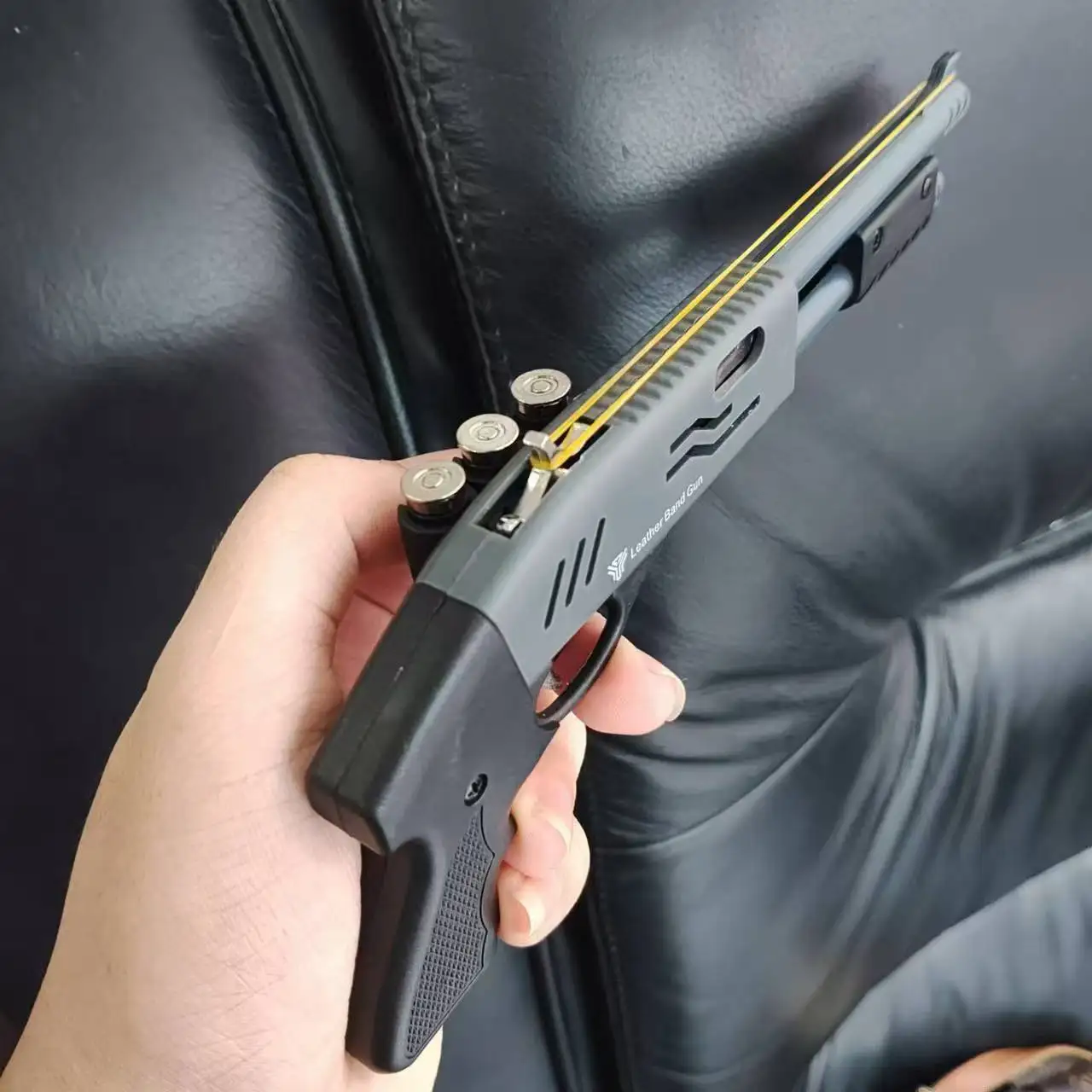 Csnoobs 2024 ミニ輪ゴム噴霧器 8 バーストの輪ゴム銃ミニチュアモデル装飾品おもちゃソフト弾丸銃クリスマスギフト