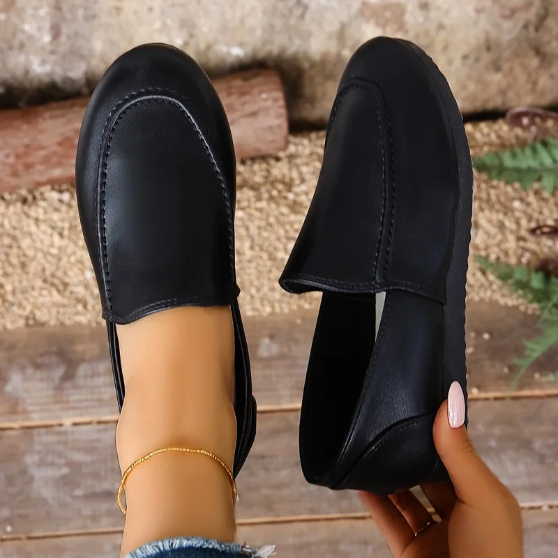 2025 Fashion Style Women Lightweight and Comfortable Soft Leather Low Heel Round Toe Comfort Retro Casual Single Shoes