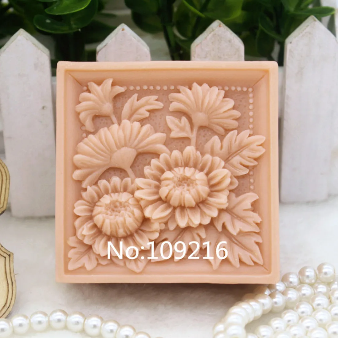 1pcs Small Chrysanthemum (zx148) Silicone Handmade Soap Mold Crafts DIY Mould