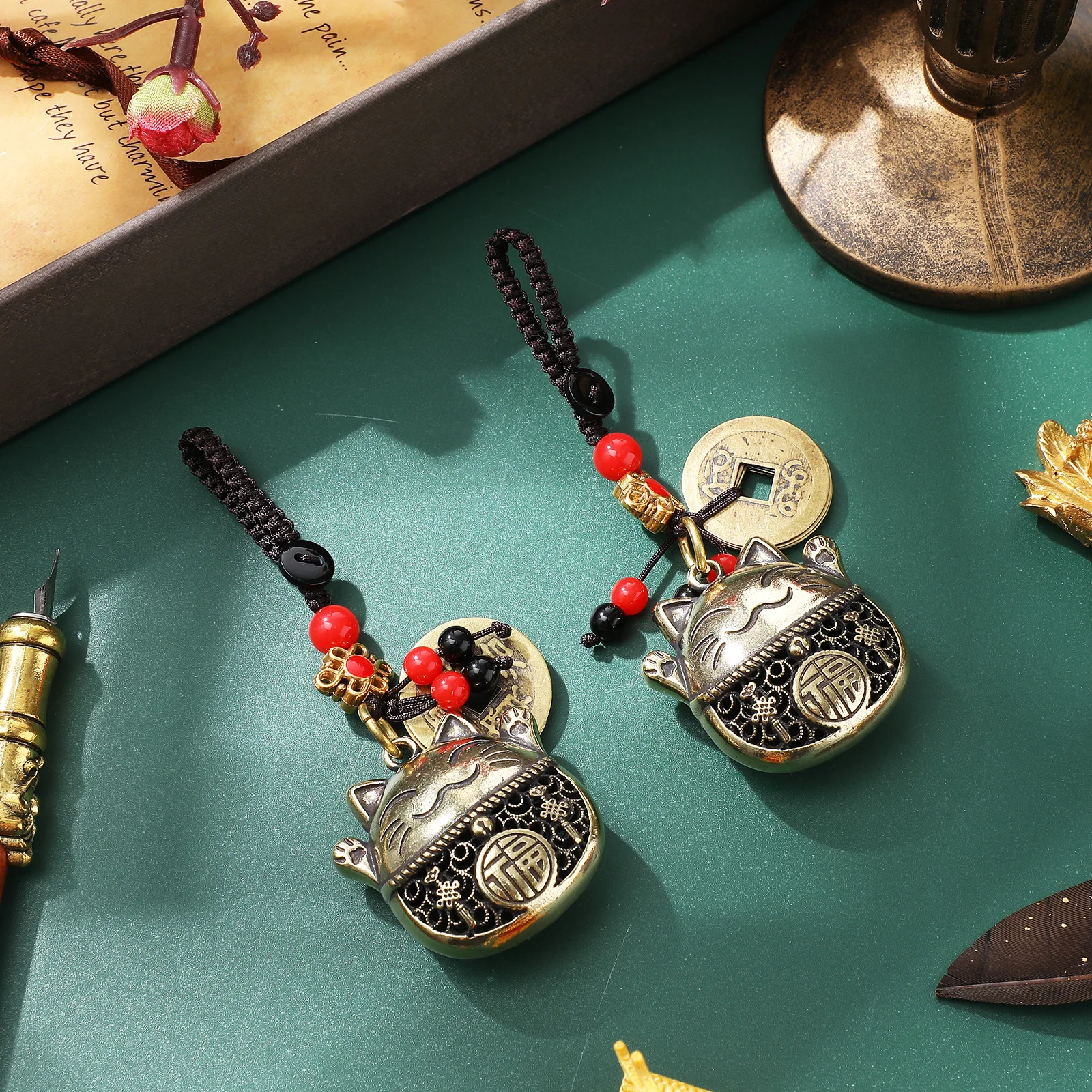 

2 pcs Keychain Pendant Cat Hollow Charms Bag Pendants Brass Keyring Good Luck Prosperity Chinese Style Car Mirror