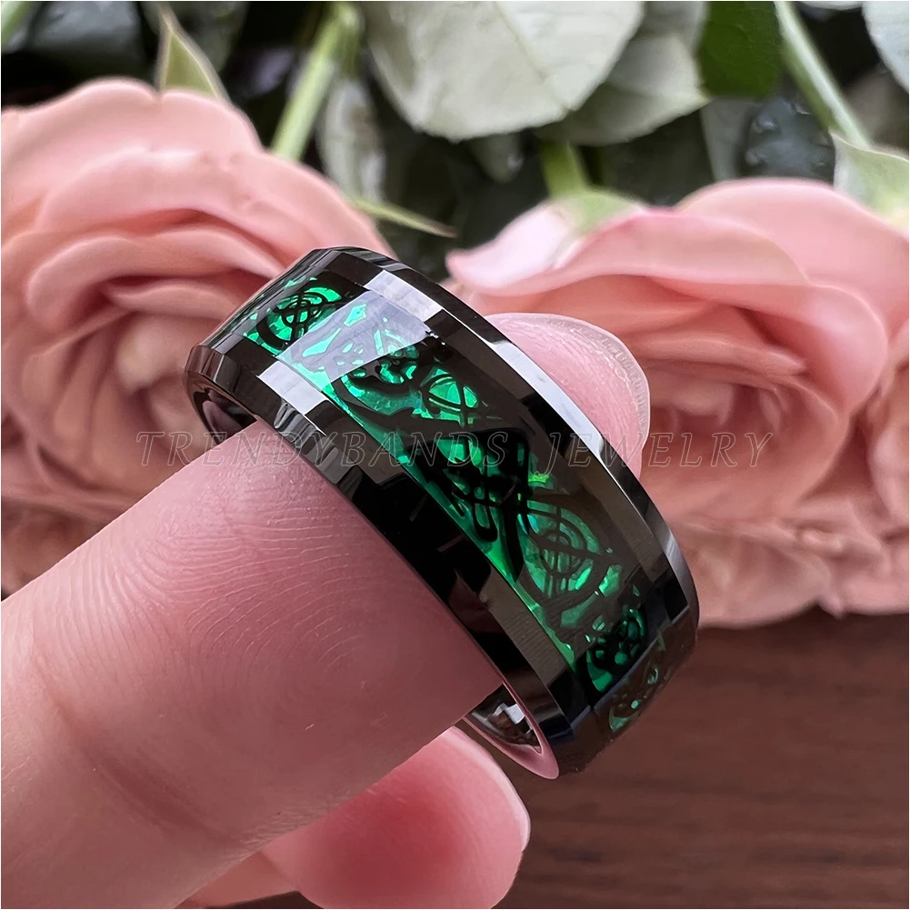 6 mm 8 mm Eheringe für Herren und Damen, schwarzer Wolframring mit grünem Opal und schwarzem Drachen-Inlay, bequeme Passform – Detail 4