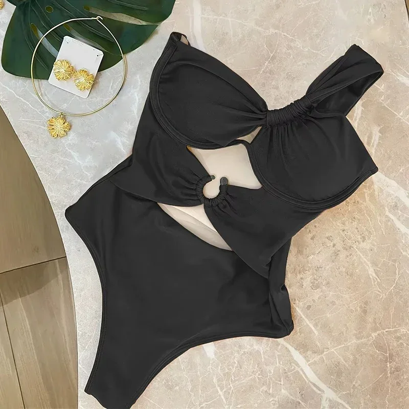 Chique een schouder bikini's badmode vrouwen sexy backless uitgehold onregelmatig eendelig badpak 2023 nieuwe bodysuit badpak