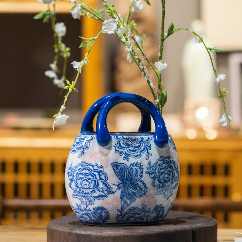 Nordic hand-painted ceramic handbag ornament blue and white ceramic vase home living room entrance flower arrangement decoration
