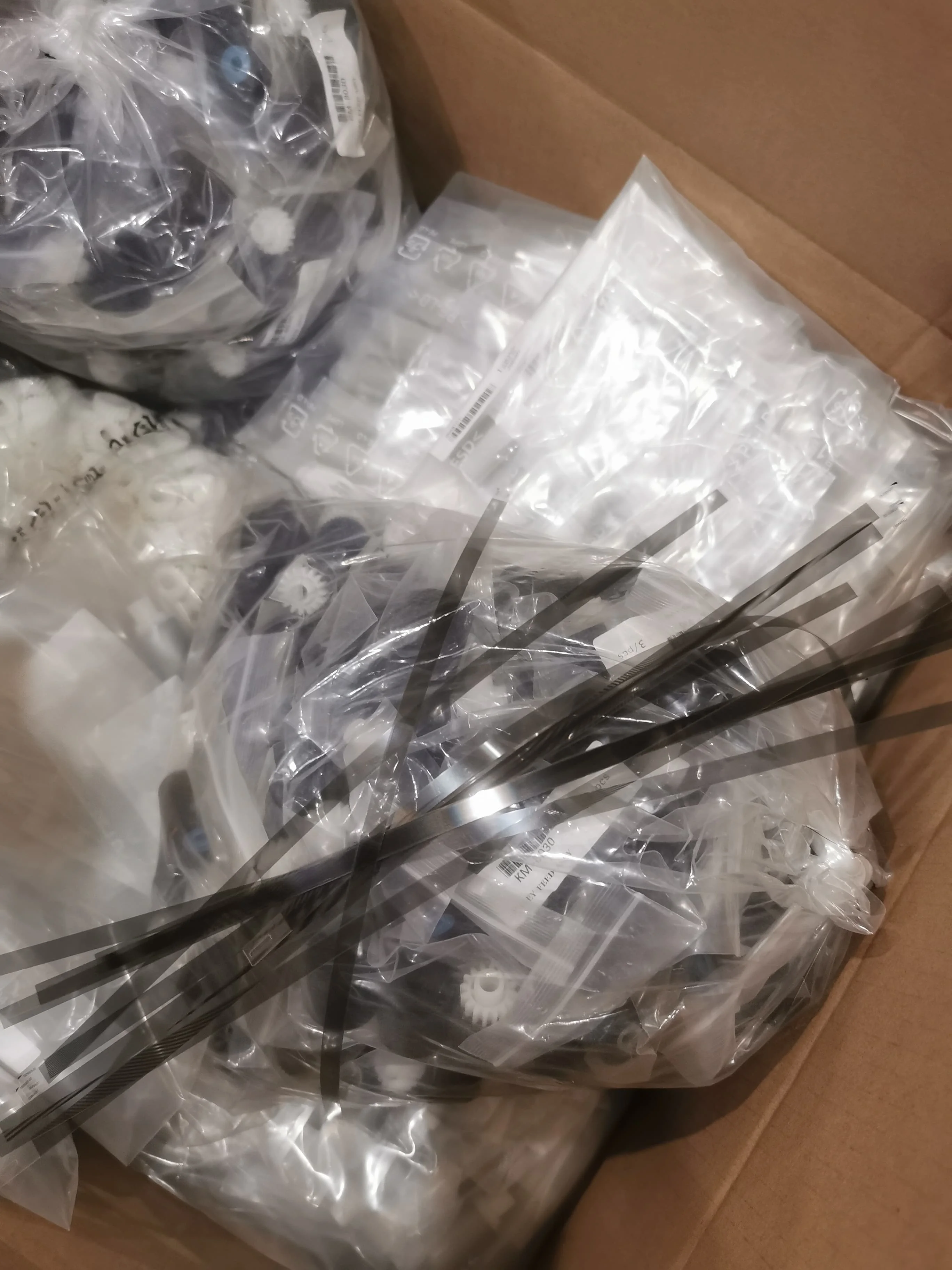 

10 Pieces L8050 ET8550 CR SCALE ENCODER STRIP For Epson L8051 L8160 L8180 L8188 L18058 L18050 Ecotank ET-8550 ET-18100 ET18100