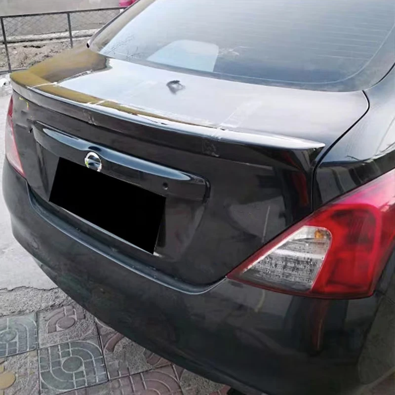 Dla Nissan Versa Spoiler 2011 2012 2013 2014 2015 2016 Sunny Spoiler Wysokiej jakości plastik ABS Tylna pokrywa bagażnika samochodu Spoiler skrzydła — zdjęcie 4