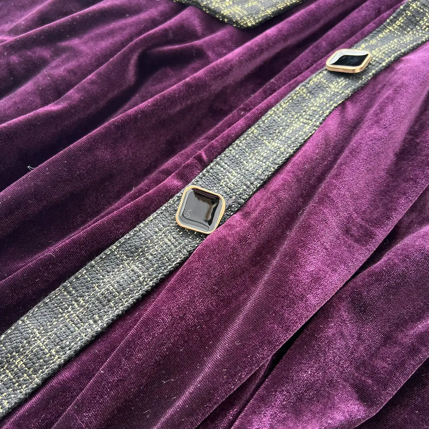 أنيقة خمر القطيفة واحدة الصدر مطوي أنيقة الجنية الكورية أزياء بوهو فستان الشمس النساء الملابس فستان طويل