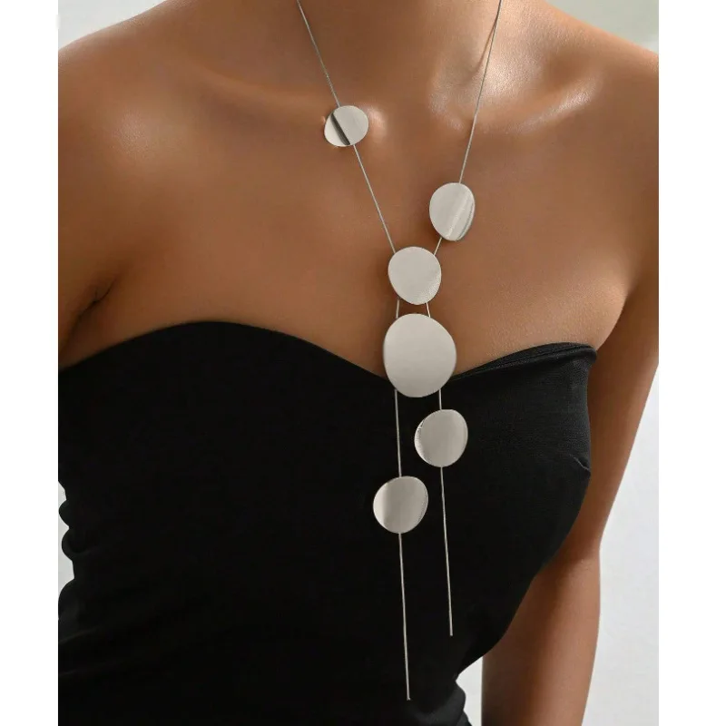 KMVEXO 2025 Vintage Gold Color Sequin Long Necklaces for Women Hollow Sweater Chains Necklace Statement Men Gothic Jewelry Gift