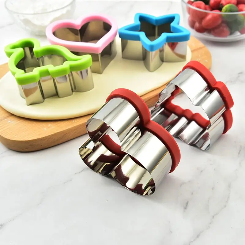 

Stainl Steel Cisas Cookie Cutter Cartoon Sandwich Die DIY Dinosaur Heart aped Vegetable Fruit Tee Dimensional Flow...