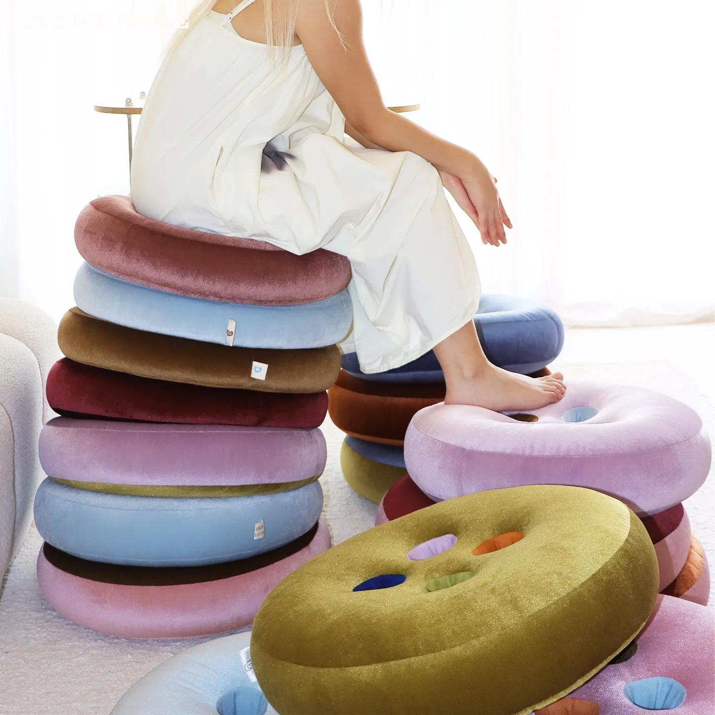Round thickened medieval carpet bay window mat futon living room lazy seat pier
