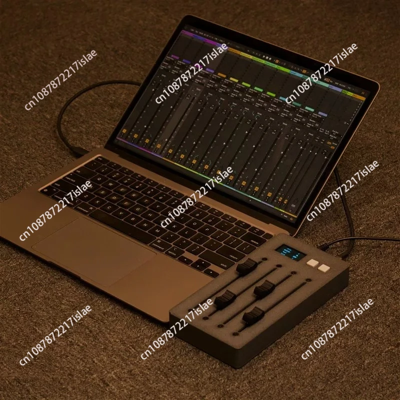 Minimalist 4-track Midi C Controller, DAW Host, MIDI Controller, Fader, String Expression Drawing (without Display)