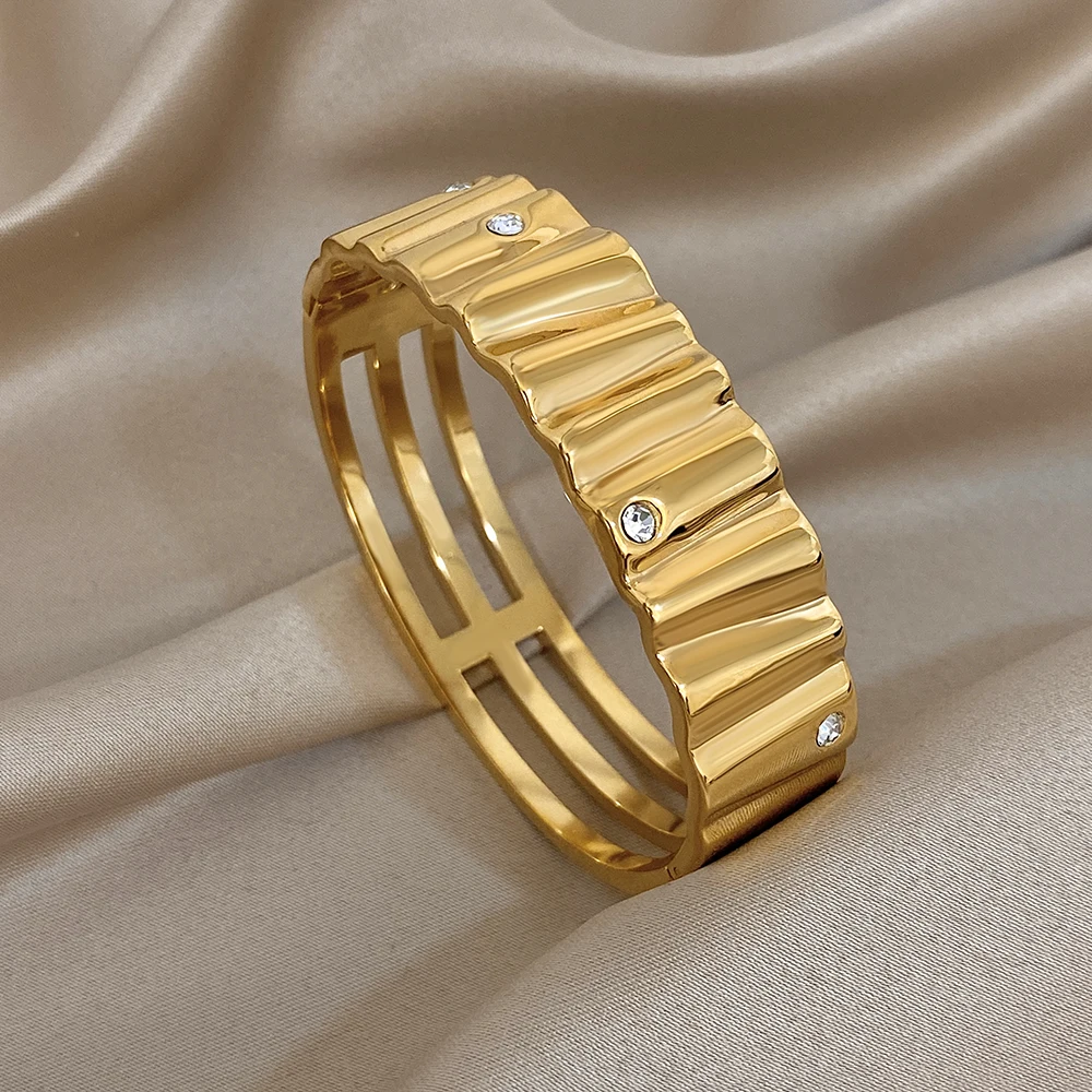 DODOHAO لامعة غير النظامية موجة الفولاذ المقاوم للصدأ الإسورة سوار المرأة الشرير الهندسة الربيع مشبك سوار واسع مجوهرات مقاومة للماء