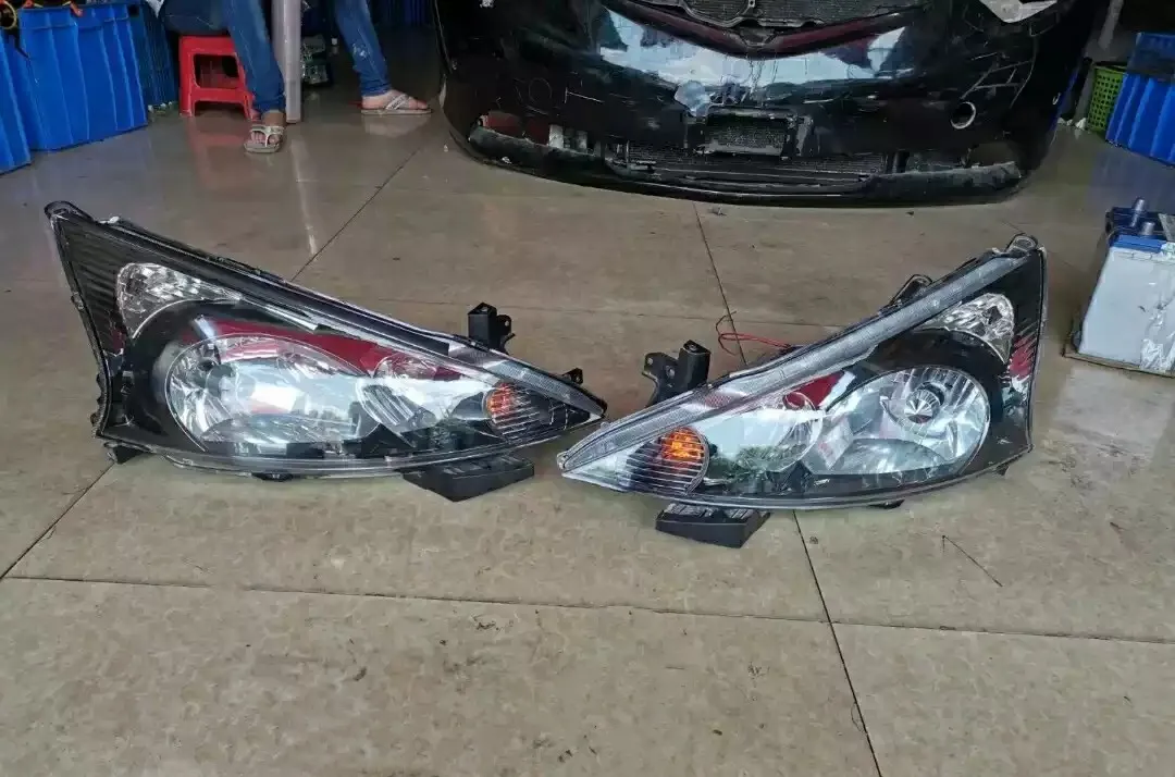 For Mitsubishi Grandis Front Light Headlight Daytime Running DRL Head lamp Low High Beam Turn signal