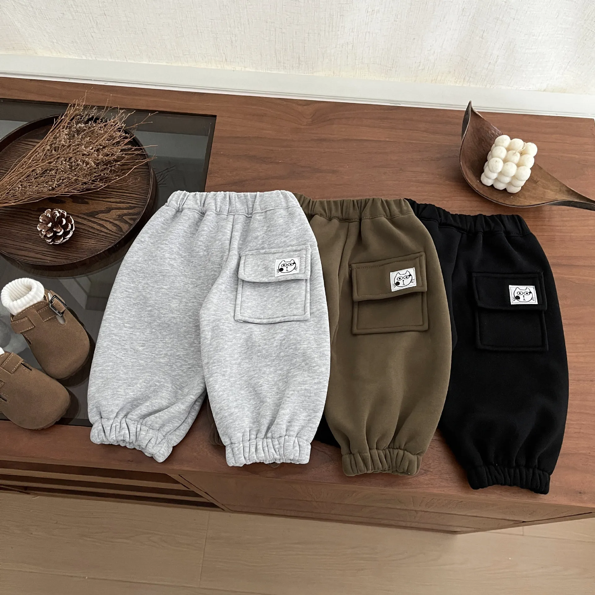 

Children's Long Pants 2025 Winter New Boys' Fleece Cartoon Cargo Pants Thickened Versatile Cuffed Sweatpants