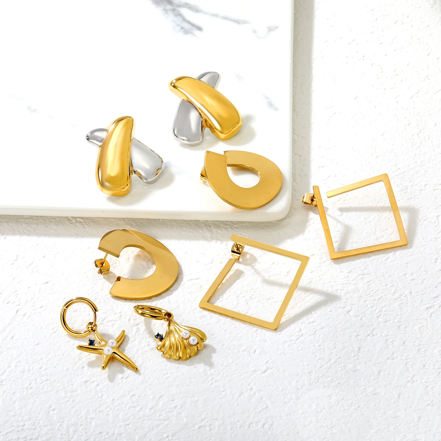 Modische Ausgehöhlte Farbblock-Seestern-Muschel INS Schmuck-Ohrringe Vintage-Stil Edelstahl Tägliches Accessoire für Mädchen