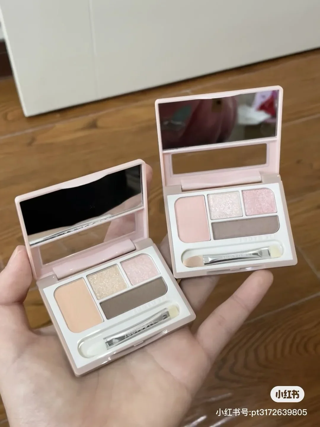 Judydoll Vierfarbige Lidschatten-Palette, liegende Seidenraupen-Palette, schimmernder Glitzer, natürliches Augenlid, Seidenraupenkonturschatten, natürliche Tonnadel