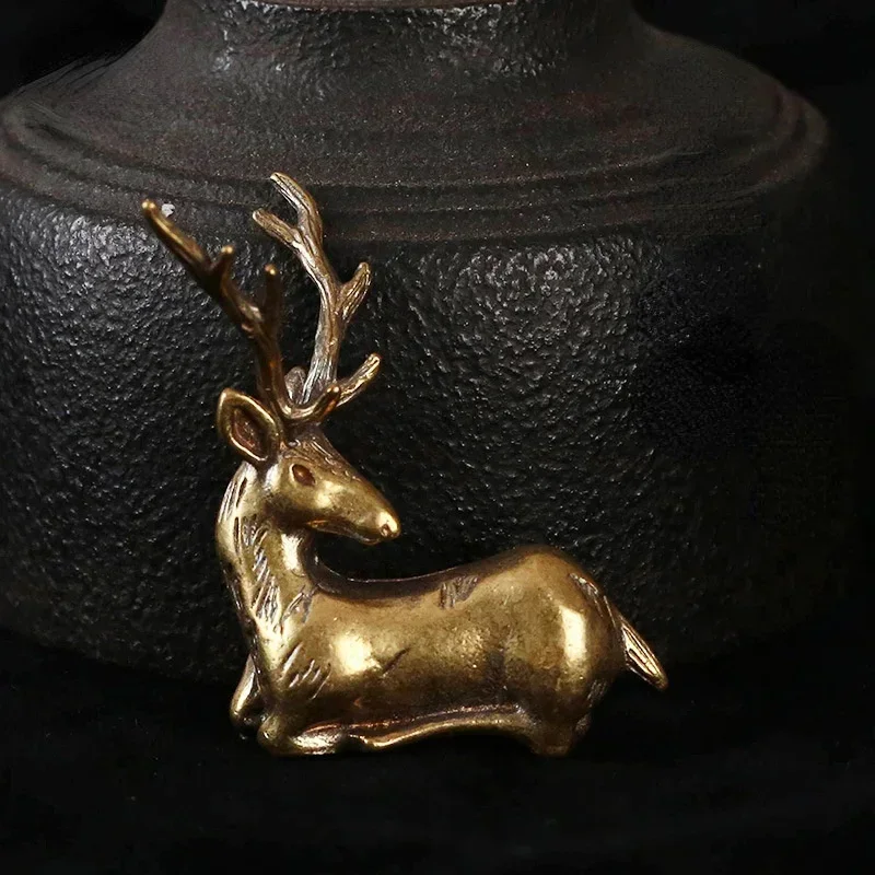 Modern Home Decoration Vintage Brass Elk Figurine Christmas Ornament Mini Reindeer Home Decor Office Pendant Accessories Gifts