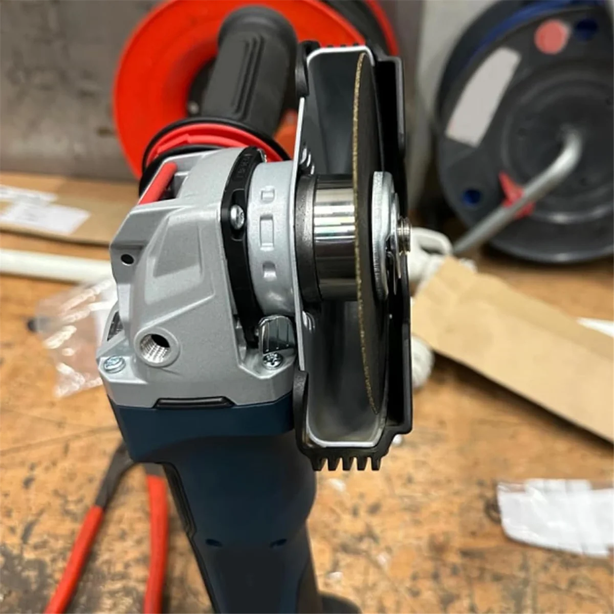 

AA25 Universal Angle Grinder Mandrel Conversion Kit M14 Shafts with Flange Nut for X Angle Grinder Flange Nut Set