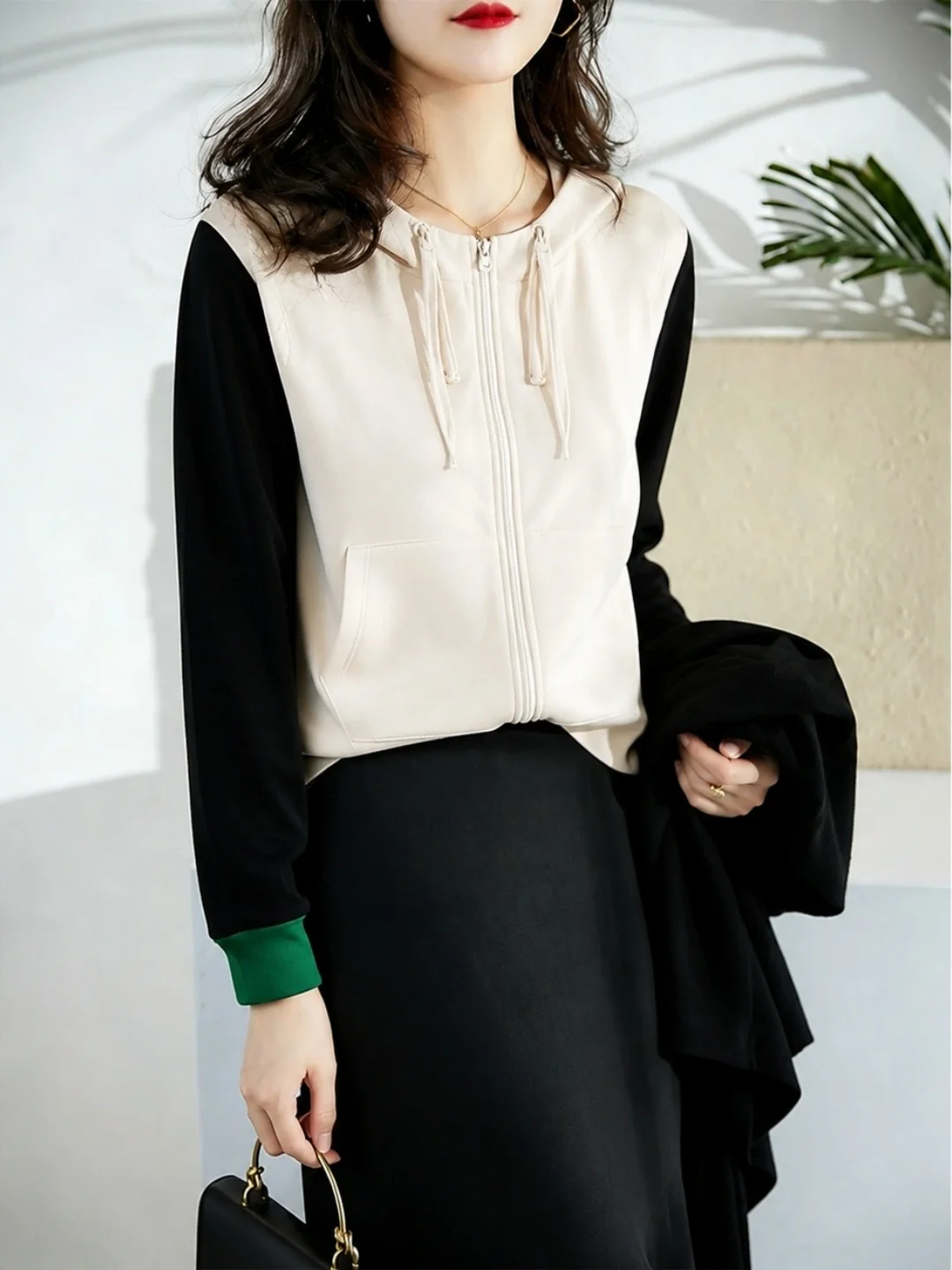 Korean Style Fashionable Unique Hooded Zipper Vest Women's New Arrival Commuter Style Layered Wearable Sleeveless Jacket