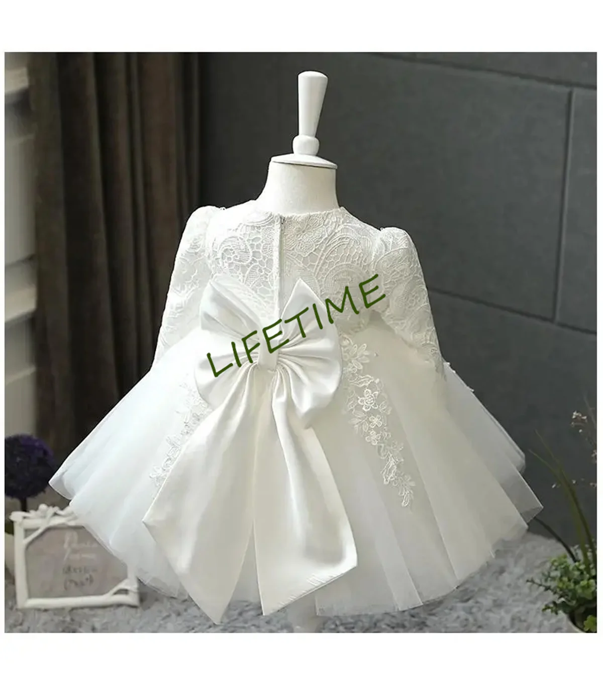 Kids Lace White Flower Girl Dress Birthday Embroidered Long Sleeves Retro Ball Gown Knee Length Princess Dress Short Long Sleeve