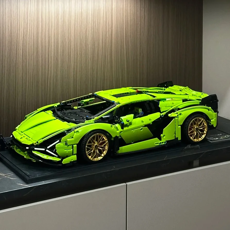 Green Classic Supercar 1:8 Technic Series 3696 PCS MOC Model Ornament, High Difficulty Assembly Toy for Adults, Gift for Boys