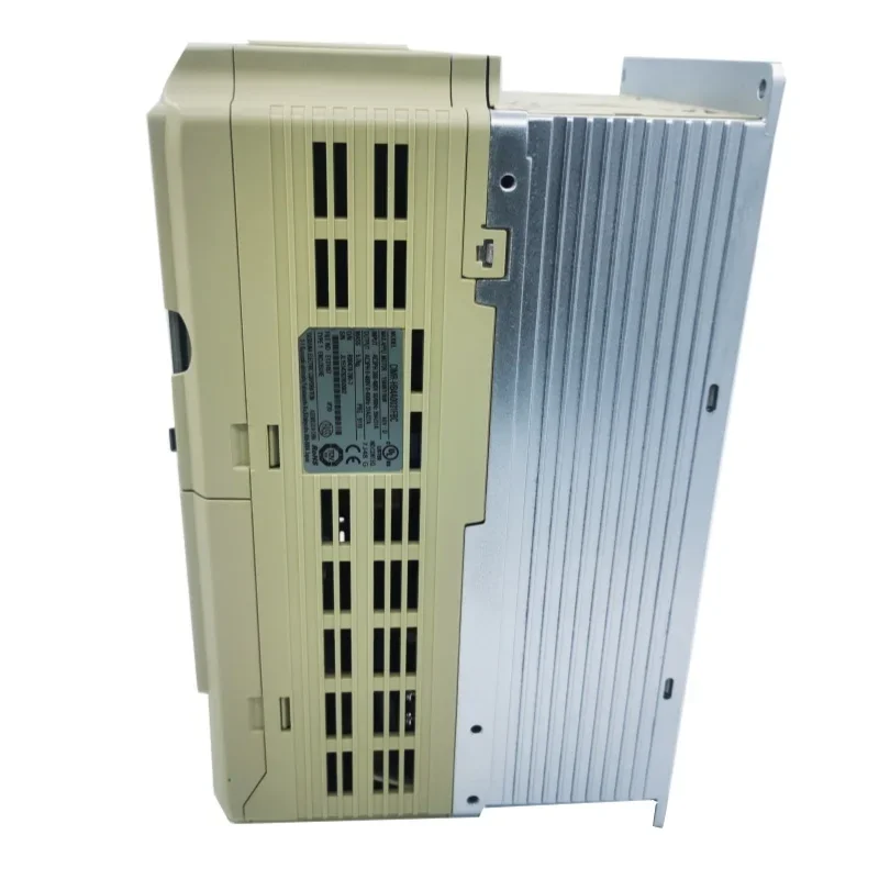 New Original INVERTER CIMR-H 1000 HB 4 A 0031 FBC AC Drive H 1000 15 k W/11 k W 3 Phase PLC Servo Drive Frequency Inverter