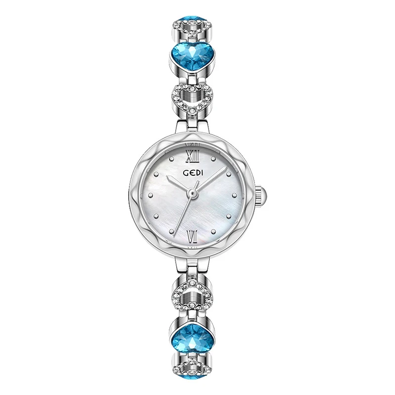 

Woman Watch Retro Light Luxury Bracelet Watch Premium Heart Shaped Water Diamond Temperament Quartz Watch watches for woman