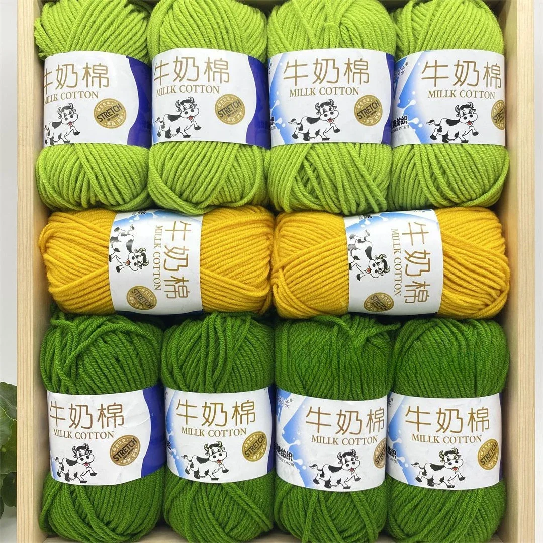 500 g 10-teiliges Set aus Milch-Baumwollgarn in verschiedenen Farben, weiches Kammgarn, Strickgarn zum Handstricken, Schal, Puppen, Basteln