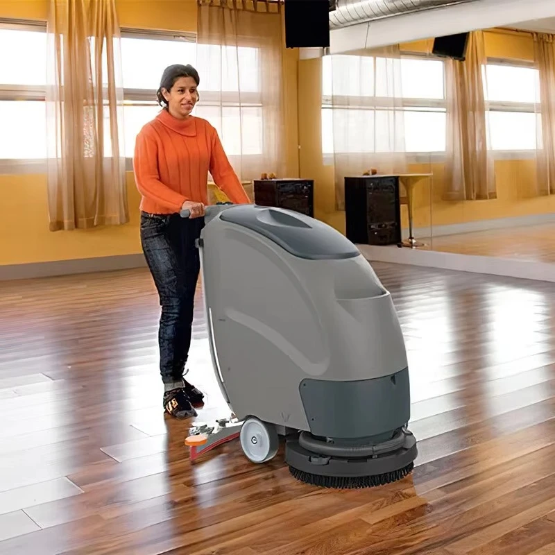 آلة تنظيف البلاط المدارية ذات الفرشاة الواحدة الأوتوماتيكية لمستودع M10 Shop