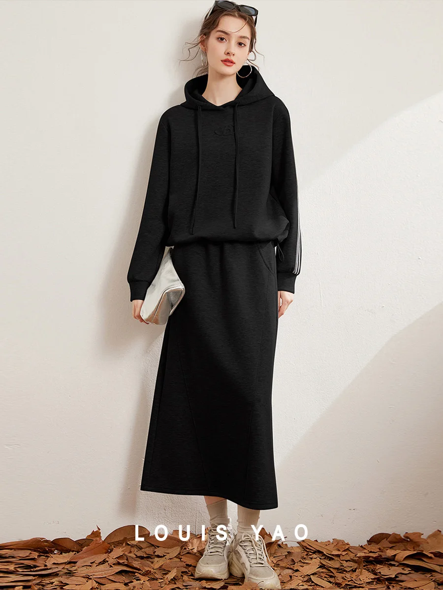 

LOUIS YAO 2025 Hooded Printed Two Piece Spring Autumn Fashion Micro Elastic Ribbon Elastic Waist Half Skirt Women's Hoodie Set