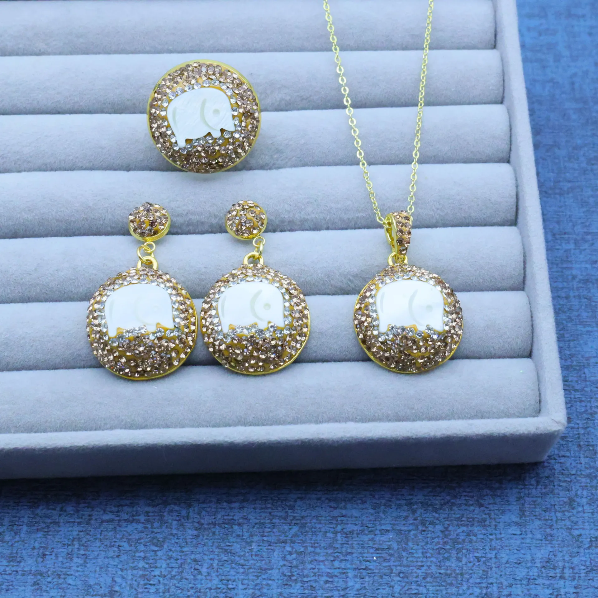 New style natural shell slice shell jewelry DIY white shell mother-of-pearl three-piece set earrings necklace ring set