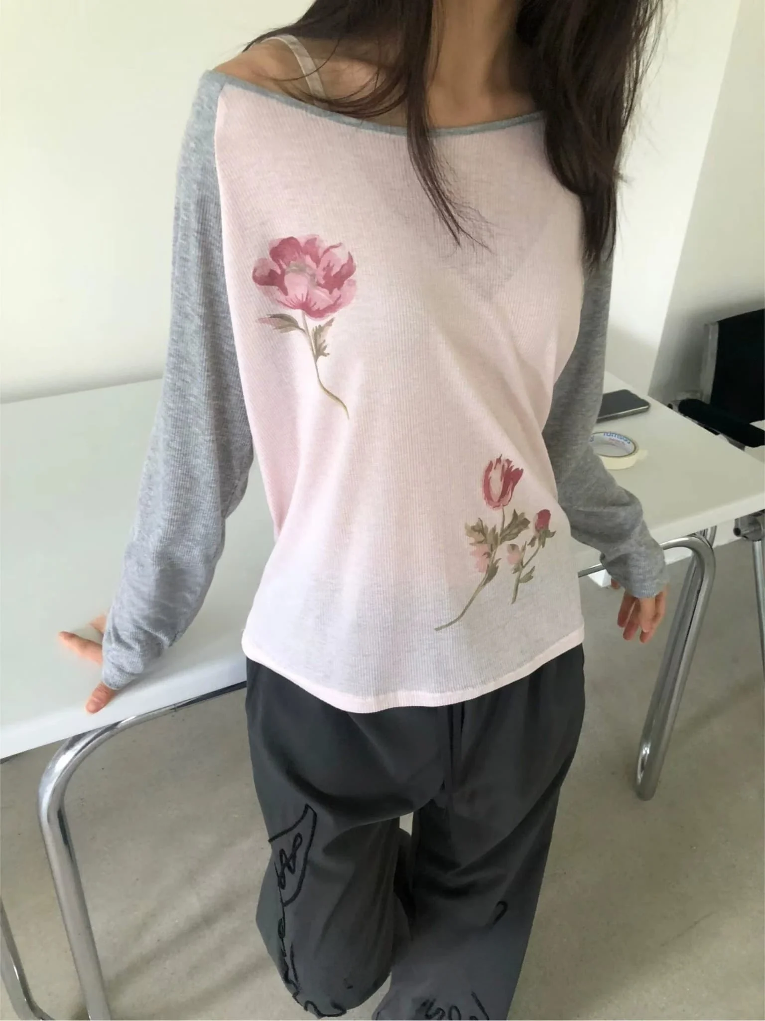 Unique SEI Korean Style Loose Fit Long Sleeve T-Shirt Shoulder Bared Casual Thin Shirt for Women Floral Print Breathable Summ...