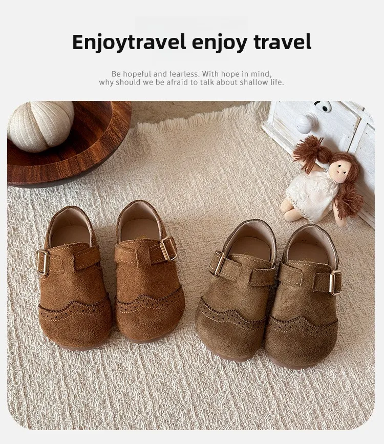 2026 Neue Freizeitschuhe für Jungen und Mädchen, modische Kinderschuhe mit Schnalle, runder Zehenpartie, im britischen Stil, Loafer, Unisex-Schuhe für Kinder, Baby-Laufschuhe – Detail 2