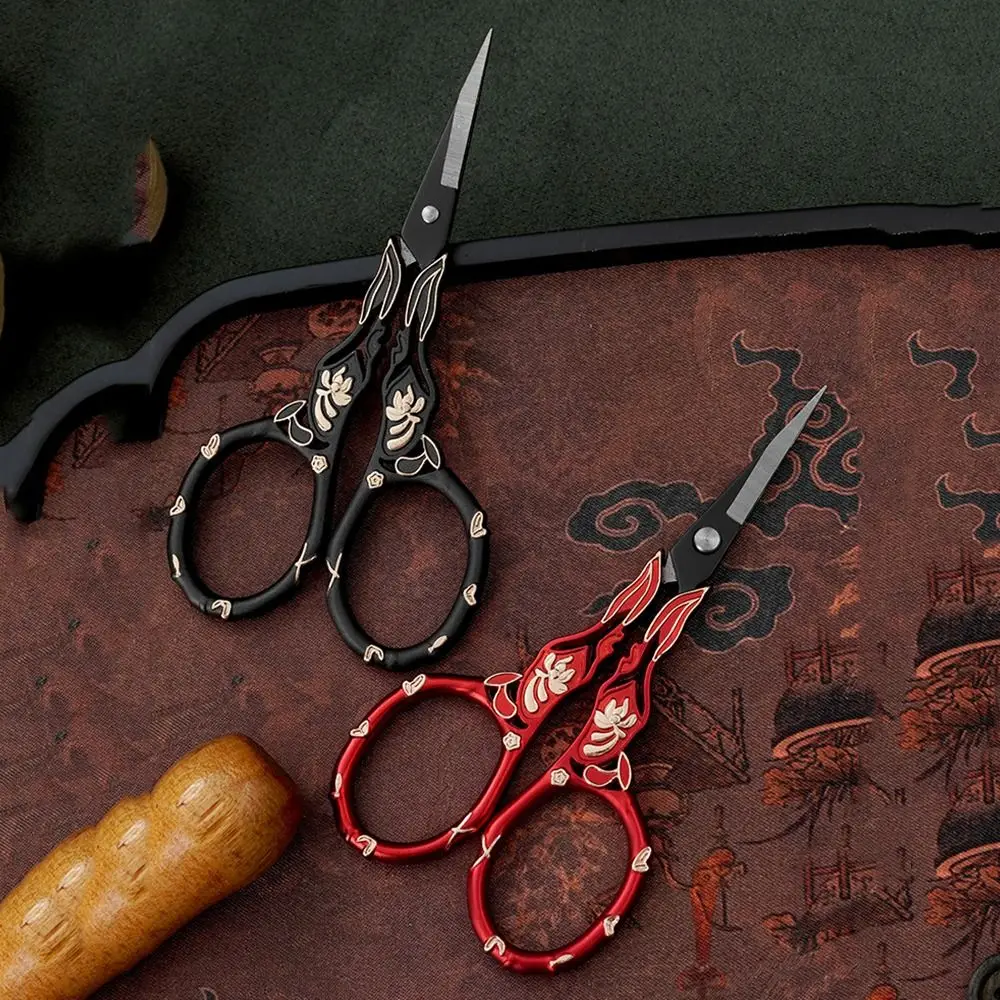 Stainless Steel Tailor Scissors Vintage Design Rust-resistant Small Hand Scissors Comfortable Grip Sharp Blades Fabric Cutter