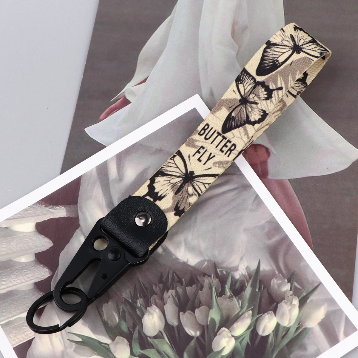 

Butterfly Eagle Beak Keychain Short Lanyards Used in Phone Rope Badge Holder USB Pendant Portable Key Lanyard Accessories