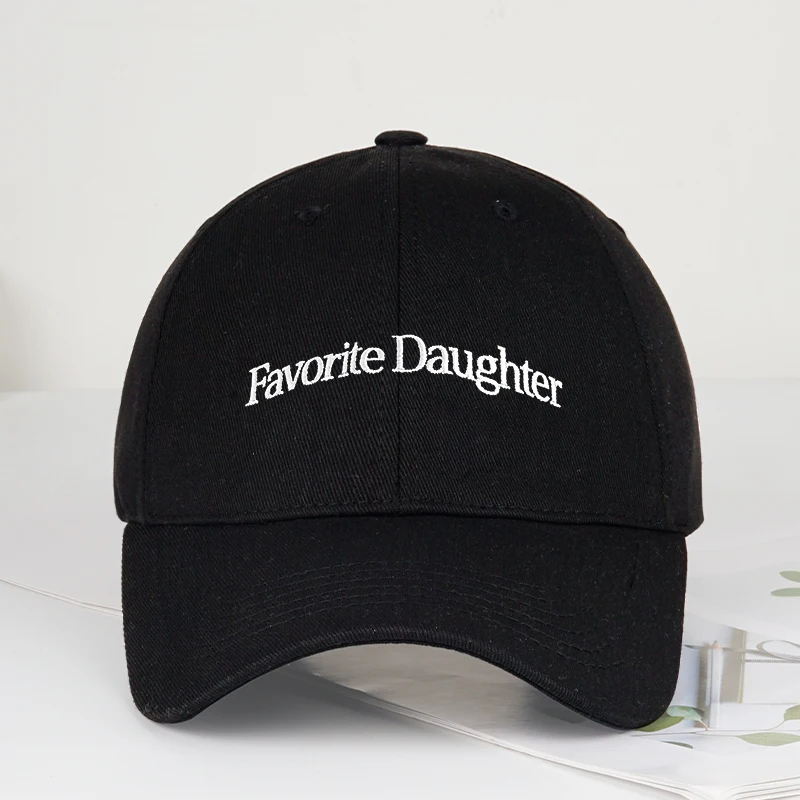 Lustige, mit „Favorite Daughter“ bestickte Baseballkappe mit weichem Schirm: Ein stilvoller, verstellbarer Sonnenhut, perfekt zum Einkaufen und für den Urlaub – Detail 4