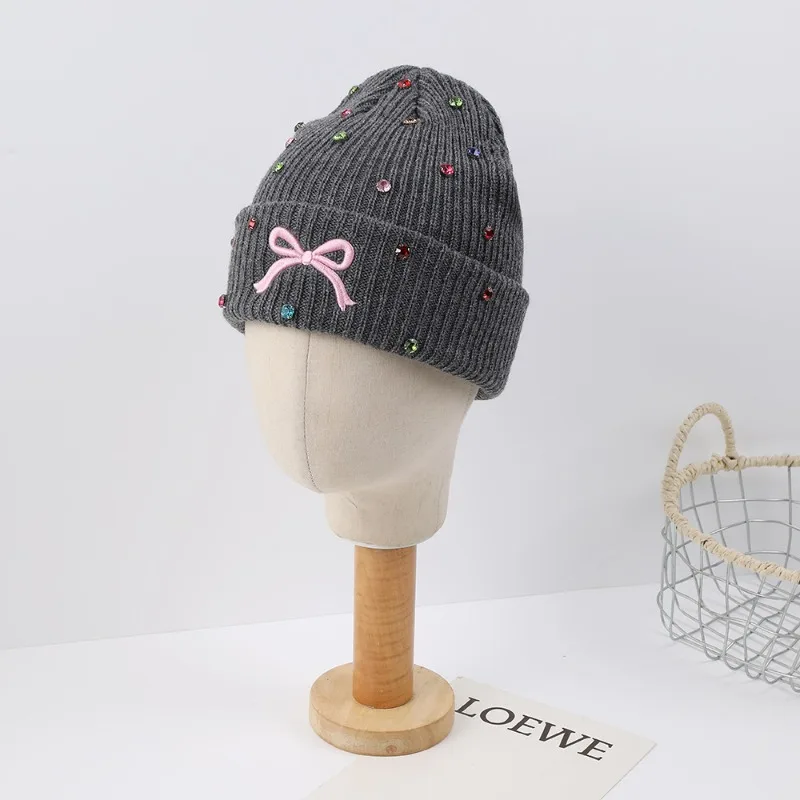 قبعة نسائية محبوكة مزينة بأحجا - مراجعة Beanie Cuffed Knit وسعره