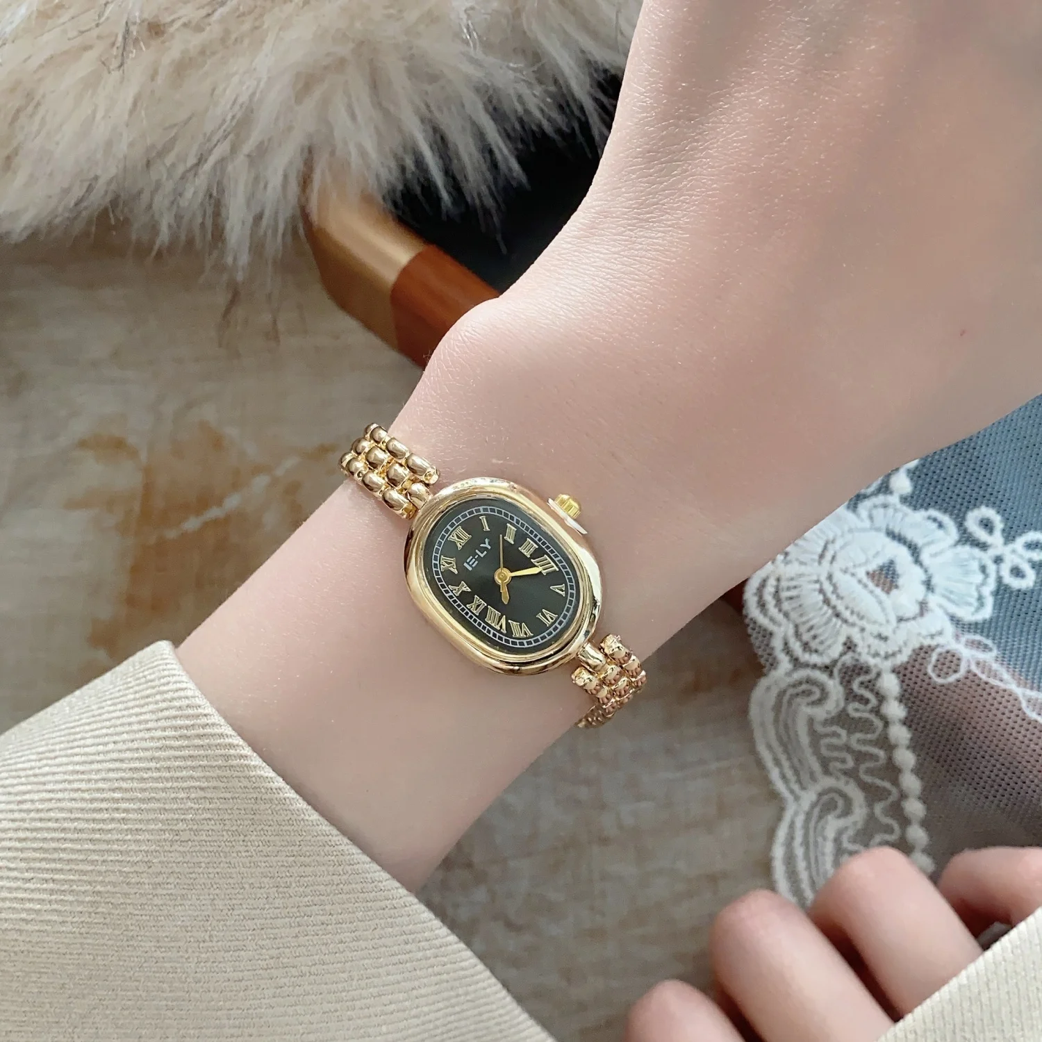 Women Watches Top Brand Luxury Wristwatches Ladies Fashion Gold  Bracelet Watch Female Elegant Clock Women montre femme