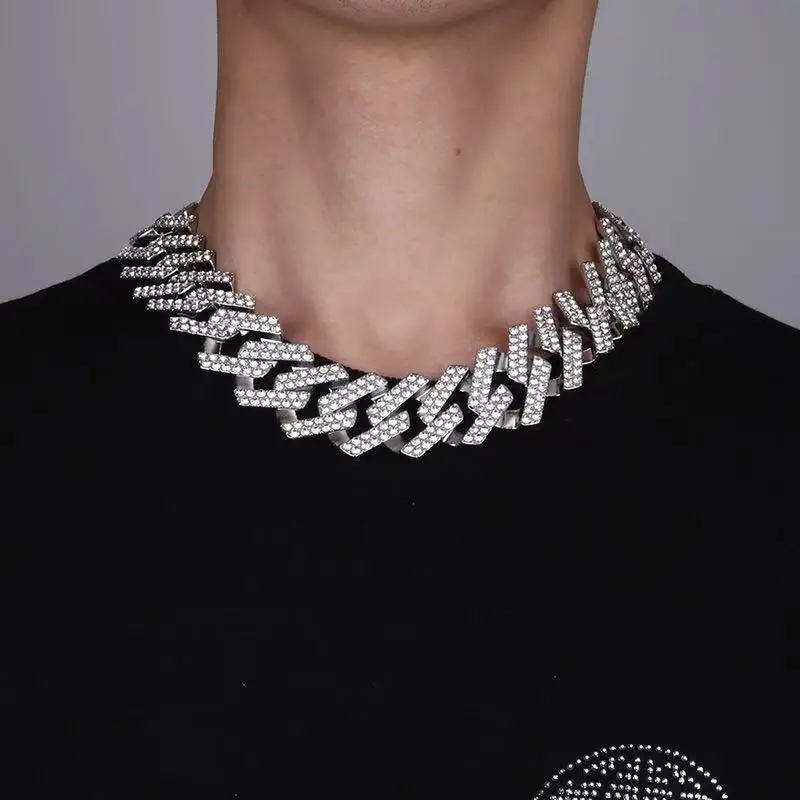 

HipHop New Fashion Luxury Iced Out Sparking Bling Zirconia Cuban Link Chain Men Necklace Bracelet Two-Piece Set Jewelry Set
