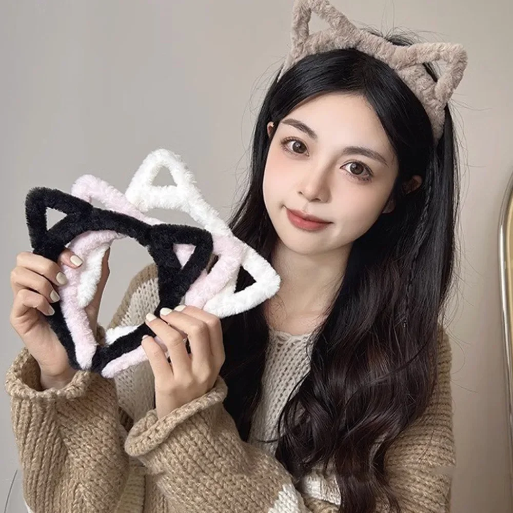 

Cartoon Plush Cat Ear Headband Women Facial Washing Versatile Hair Band Headdress