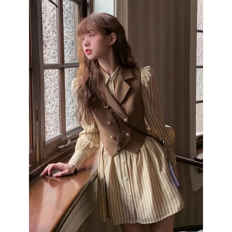 Women's Suit 2023 Autumn New Solid Color Suit Collar Double Breasted Waist Retraction Vest Striped Shirt Dress Fashion Two Piece