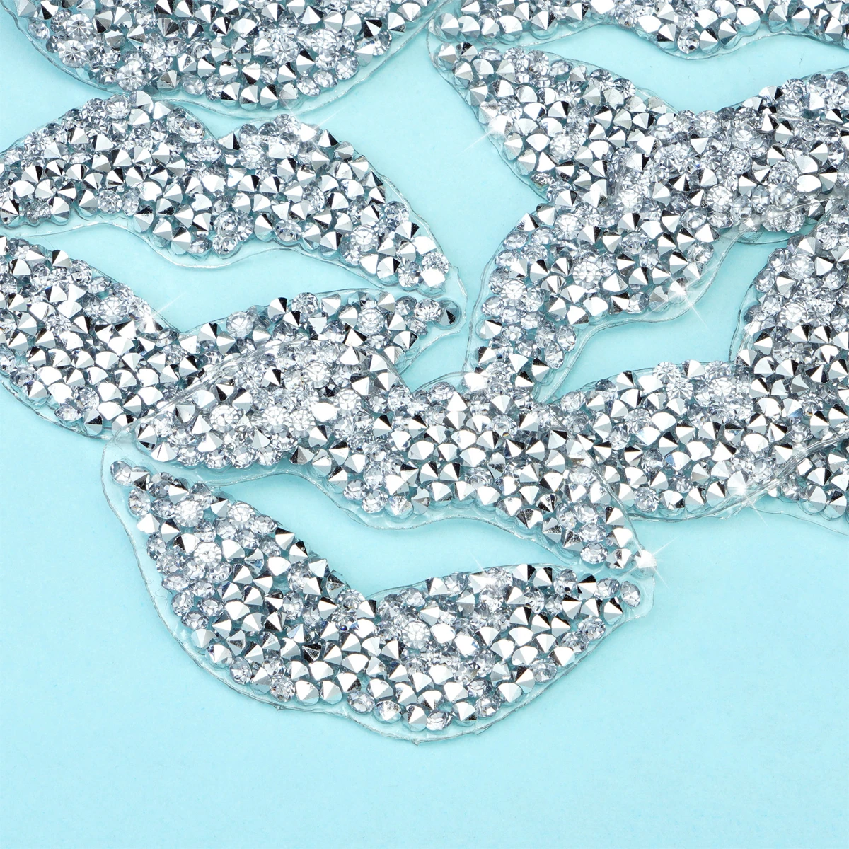 Sparkling Rhinestone Lip Pattern Clothes Patches Fashion Sequined DIY Appliques Bling Iron-on Patches