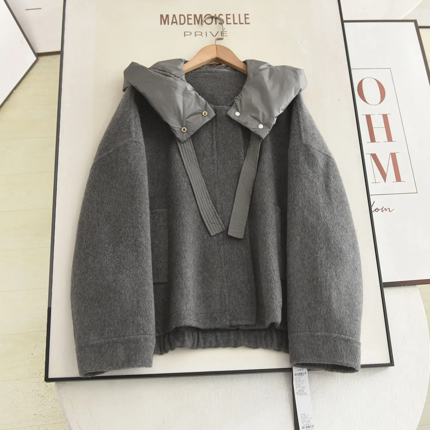

Xiao Ai's 2025 Winter New Design Patchwork Woolen Coat Casual Loose Double-sided Tweed Jaet Hooded Ladies Outerwear